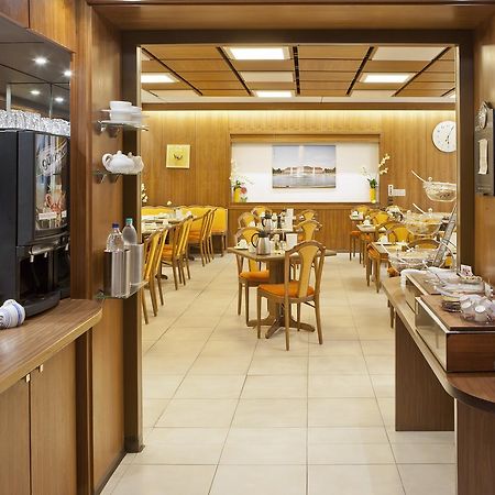 Oberschleißheim Hotel Blauer Karpfen מראה חיצוני תמונה