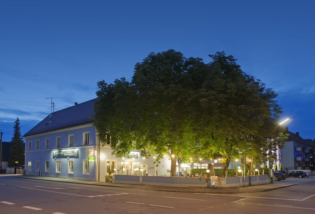 Oberschleißheim Hotel Blauer Karpfen מראה חיצוני תמונה