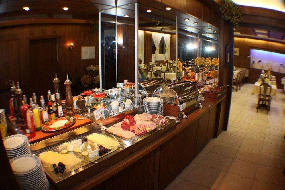 Oberschleißheim Hotel Blauer Karpfen מראה חיצוני תמונה