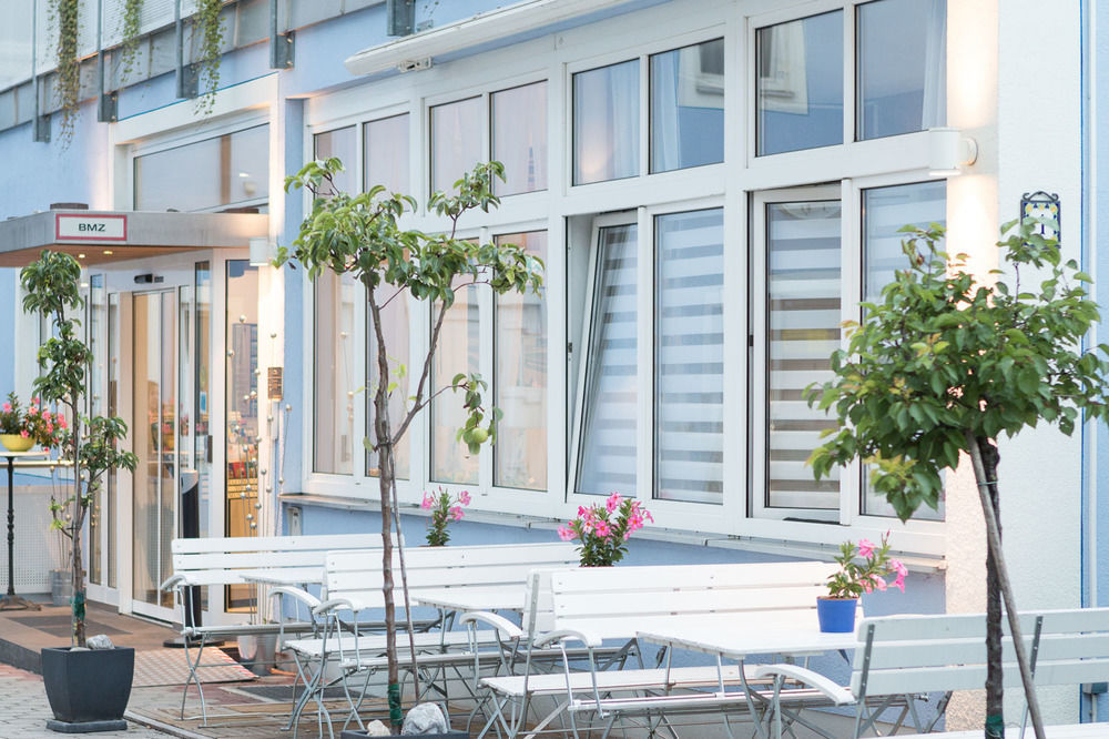 Oberschleißheim Hotel Blauer Karpfen מראה חיצוני תמונה
