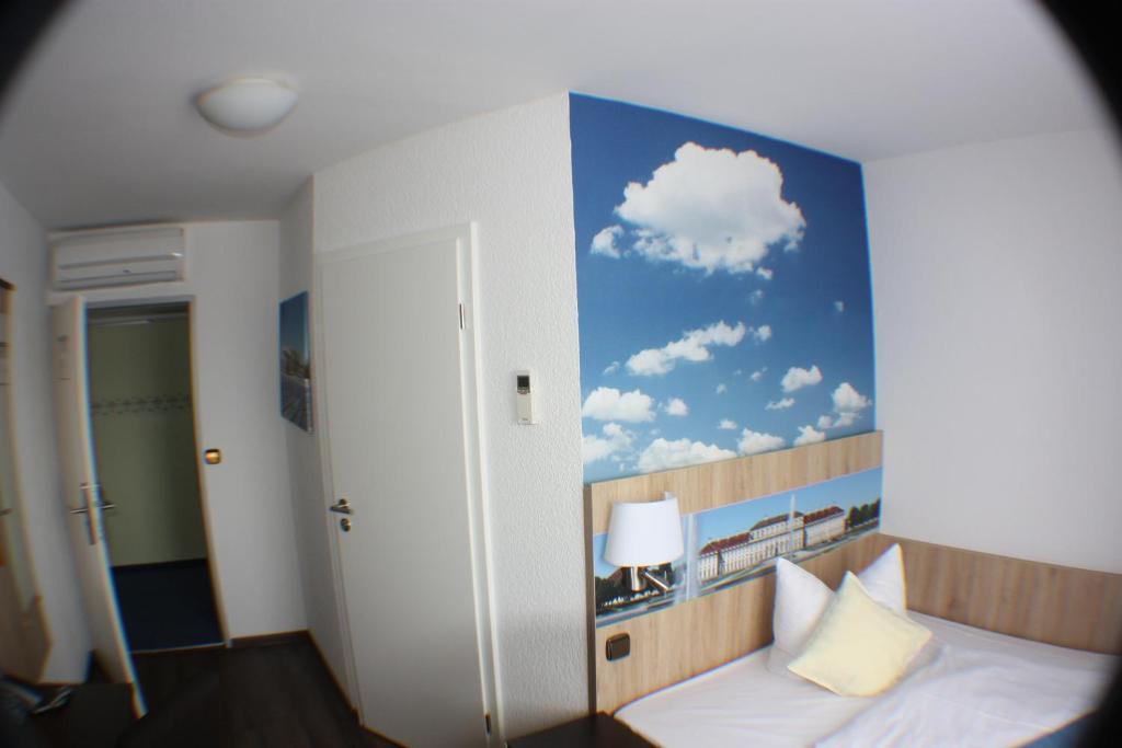 Oberschleißheim Hotel Blauer Karpfen מראה חיצוני תמונה